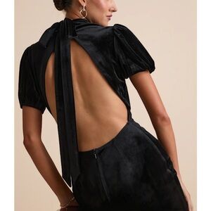 Lulu's Chic Black Backless Dress